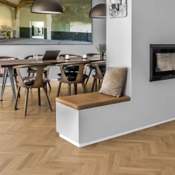 Инженерная доска Kahrs Студио Дуб AB матовый Oak AB natural matt lacquer HB 111PABEK09KE050 Calm венгерская елка 490×70×11