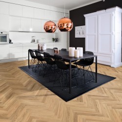 Инженерная доска Kahrs Студио Дуб AB под белым маслом Oak AB white oiled HB 111PABEKFVKE050 Calm венгерская елка 490×70×11