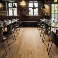 Паркетная доска Kahrs Life Дуб Pure Oak LTCLRW3003-150 Calm 1810×150×7