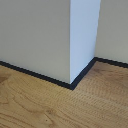 Микроплинтус алюминиевый Ликорн Лайн С-05.25.2 cеребристый 2500×6×16