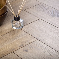 Ламинат Homflor Herringbone 12 BR Praline/Cajun Oak 535 венгерская елка 644×143×12