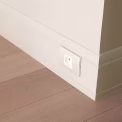 Плинтус под покраску Orac Decor Axxent SX104 2000×148×17