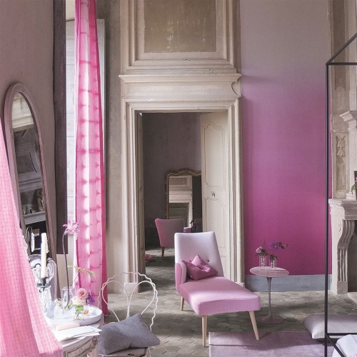 Панно Designers Guild Marquisette Saraille-Fuchsia P600/06 Панно Designers Guild Marquisette Saraille-Fuchsia P600/06