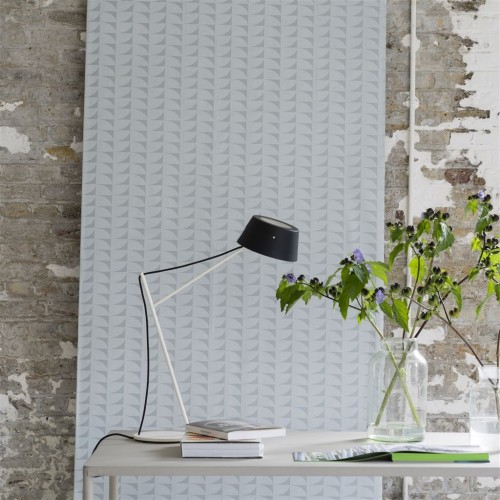 Обои Designers Guild Marquisette Laroche-Delft PDG691/04 Обои Designers Guild Marquisette Laroche-Delft PDG691/04