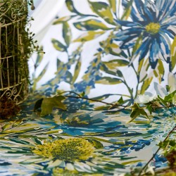 Обои Harlequin Standing Ovation Floreale Ochre/Gilver 111495