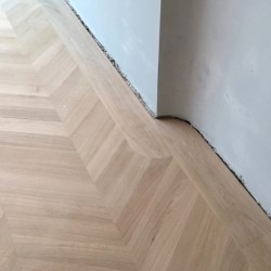 Лак для паркета Loba 2K Invisible Protect AT экстраматовый 1 кг