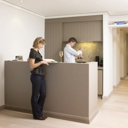 Потолочный плинтус под покраску Orac Decor Orac Axxent CX100 2000×71×69