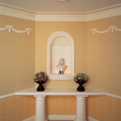 Потолочный плинтус под покраску Orac Decor Orac Axxent CX127 2000×94×94