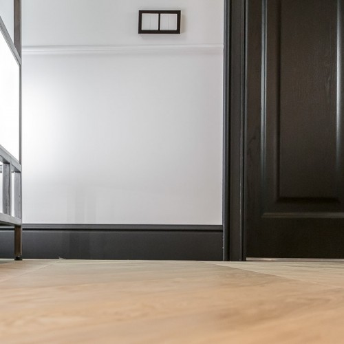 Молдинг под покраску Orac Decor Axxent DX119 2300×92×22
