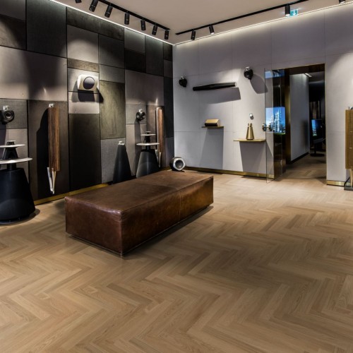 Инженерная доска Kahrs Студио Дуб AB матовый Oak AB natural matt lacquer HB 111PABEK09KE050 Calm венгерская елка 490×70×11 Инженерная доска Kahrs Студио Дуб AB матовый Oak AB natural matt lacquer HB 111PABEK09KE050 Calm венгерская елка 490×70×11