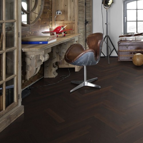 Инженерная доска Kahrs Студио Дуб AB копченый под маслом Smoked Oak AB oiled HB 111PABEKFCKE050 Calm венгерская елка 490×70×11