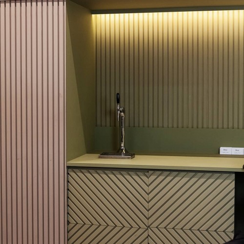 Стеновая панель под покраску Orac Decor Bar W111F гибкая 2000×250×20 Стеновая панель под покраску Orac Decor Bar W111F гибкая 2000×250×20