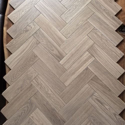 Инженерная доска Епаркет Дуб Северный селект лак венгерская елка 600×120×15