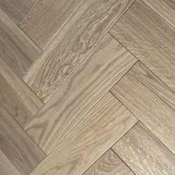 Инженерная доска Епаркет Дуб Saint-Petersburg селект лак венгерская елка 540×90×15