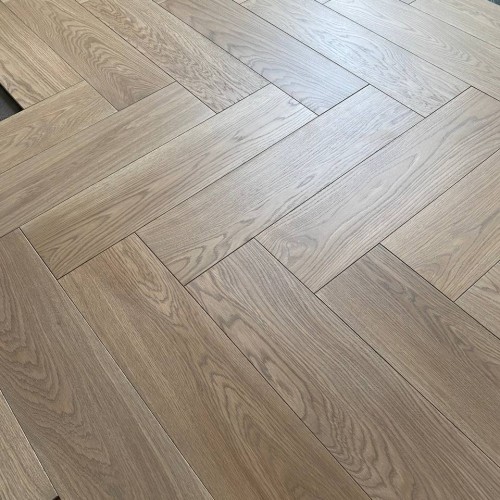 Инженерная доска Епаркет Дуб Saint-Petersburg селект лак венгерская елка 540×90×15 Инженерная доска Епаркет Дуб Saint-Petersburg селект лак венгерская елка 540×90×15