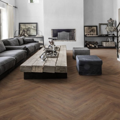 Кварцвиниловый SPC ламинат Kahrs Luxury Tiles Herringbone 5 mm Belluno CHW 120 венгерская елка 720×120×5 Кварцвиниловый SPC ламинат Kahrs Luxury Tiles Herringbone 5 mm Belluno CHW 120 венгерская елка 720×120×5