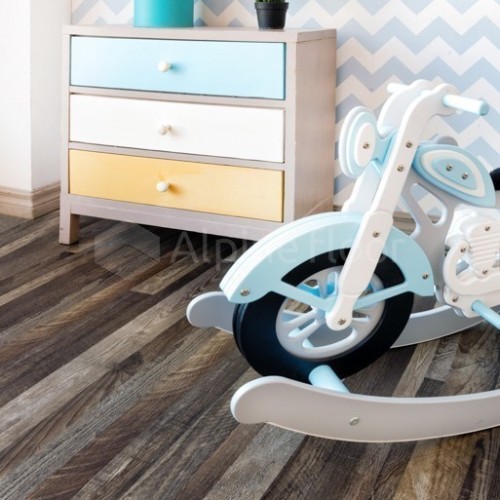 Кварцвиниловая плитка Alpine Floor клеевая Easy Line Орех Состаренный ECO 3-11 1219,2×184,15×3