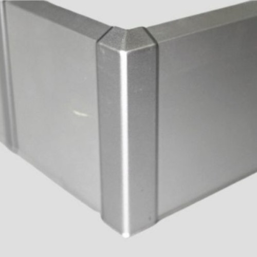 Угол алюминиевый внешний для плинтуса Modern Decor серебро матовое прямой 70 мм