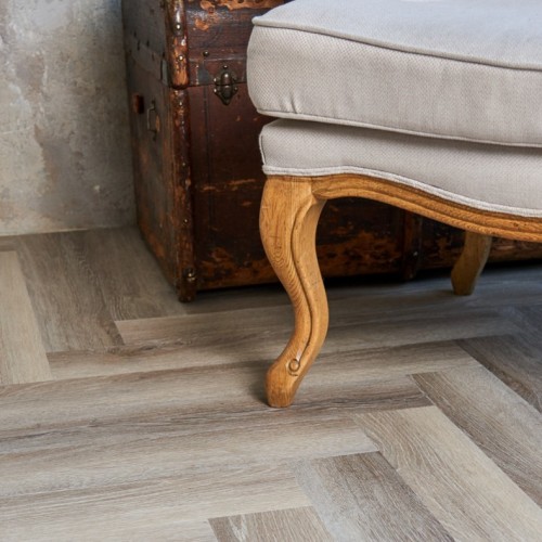 Кварцвиниловый SPC ламинат Vinilam Parquet Herringbone Паркет Эрмитаж IS11122 венгерская елка 720×120×6,5
