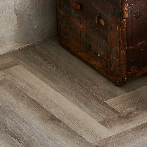 Кварцвиниловый SPC ламинат Vinilam Parquet Herringbone Паркет Эрмитаж IS11122 венгерская елка 720×120×6,5
