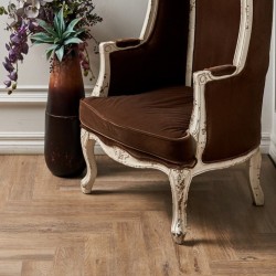Кварцвиниловый SPC ламинат Vinilam Parquet Herringbone Паркет Северный IS11133 венгерская елка 720×120×6,5