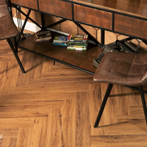 Кварцвиниловый SPC ламинат Vinilam Parquet Herringbone Паркет Де Вилль IS11210 венгерская елка 720×120×6,5