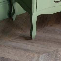 Кварцвиниловый SPC ламинат Vinilam Parquet Chevron Шеврон Шампань RI153616CL4 французская елка 1293×305×8,5