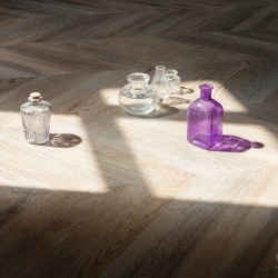 Кварцвиниловый SPC ламинат Vinilam Parquet Chevron Шеврон Шампань RI153616CL4 французская елка 1293×305×8,5