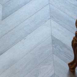 Кварцвиниловый SPC ламинат Vinilam Parquet Chevron Шеврон Легран RI444515CL4 французская елка 1293×305×8,5