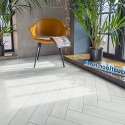 Кварцвиниловая плитка Aquafloor клеевая Parquet Glue AF2501PG венгерская елка 610×122×2,5