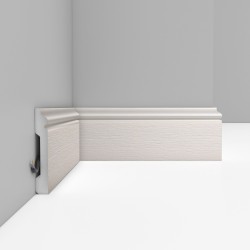 Плинтус Decomaster Дуб молочный D005-1070 2400×79×13