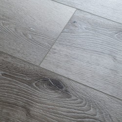 Кварцвиниловый SPC ламинат Damy Floor Family Дуб Состаренный Серый Aged Gray Oak T7020-5D 1220×180×4