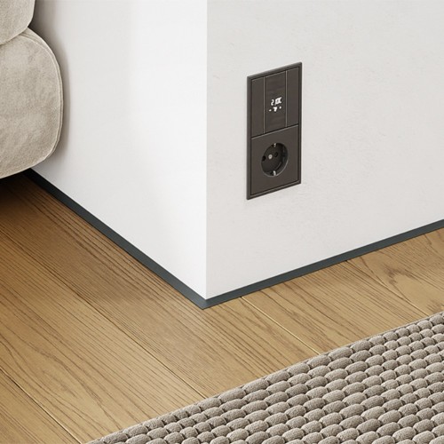 Микроплинтус алюминиевый Modern Decor RAL 9005 Черный 84-89-55 2500×16×6 Микроплинтус алюминиевый Modern Decor RAL 9005 Черный 84-89-55 2500×16×6