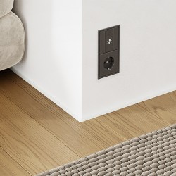 Микроплинтус алюминиевый Modern Decor RAL 9016 Белый муар 17-99-04 2500×16×6