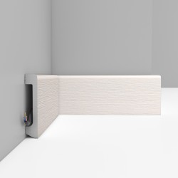 Плинтус Decomaster Дуб молочный D235-1070 2400×80×17