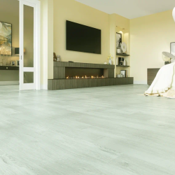 Кварцвиниловый SPC ламинат Home Expert Natural Дуб Зимний лес 1210 / 1028-29 1220×150×3,5