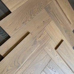 Инженерная доска Епаркет Дуб Шуя натур УФ лак венгерская елка 540×90×15