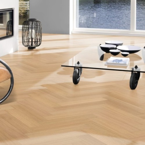 Паркетная доска Kahrs Life Authentic Herringbone Oak Chamomille Right LTCLRW5001R-121 Calm венгерская елка 593×121×10
