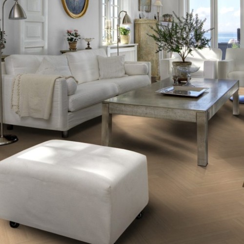 Паркетная доска Kahrs Life Authentic Herringbone Oak Ginseng Right LTCLRW5002R-121 Calm венгерская елка 593×121×10