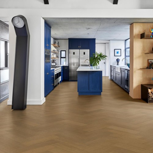Паркетная доска Kahrs Life Authentic Herringbone Oak Sage Right LTCLRW5004R-121 Calm венгерская елка 593×121×10