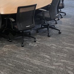 Ковровая плитка Associated Weavers Marathon Tile цвет 78 1000×250×6