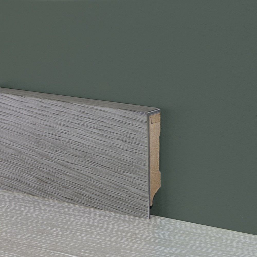 Виниловый плинтус для пола