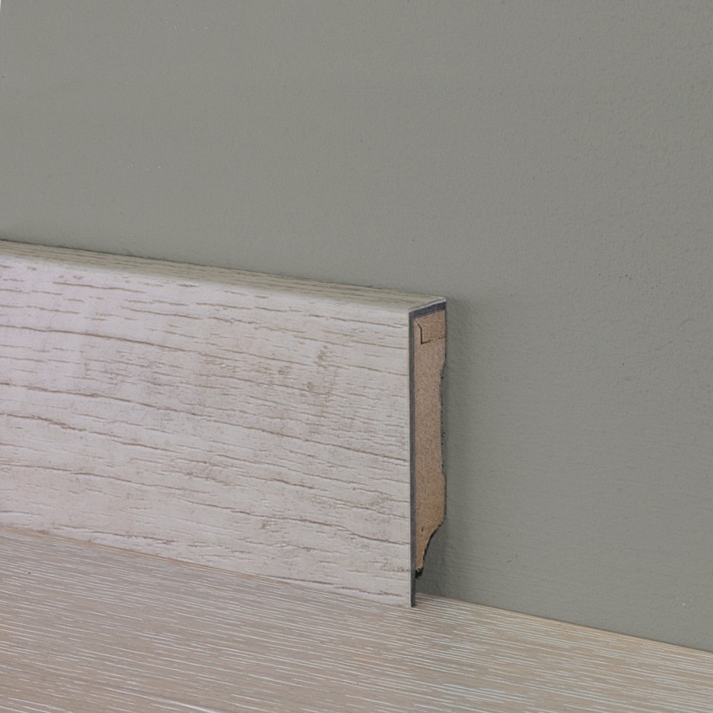 Виниловый плинтус для пола