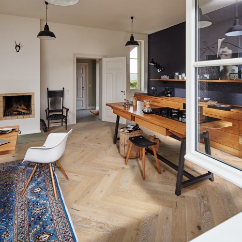 Паркетная доска Meister PS 500 Residence Дуб витал Белёный 8804 елка 710×142×13 Паркетная доска Meister PS 500 Residence Дуб витал Белёный 8804 елка 710×142×13