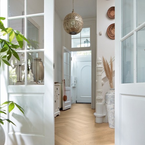 Паркетная доска Meister PS 500 Residence Дуб гармония Простой лак 8817 елка 710×142×13 Паркетная доска Meister PS 500 Residence Дуб гармония Простой лак 8817 елка 710×142×13