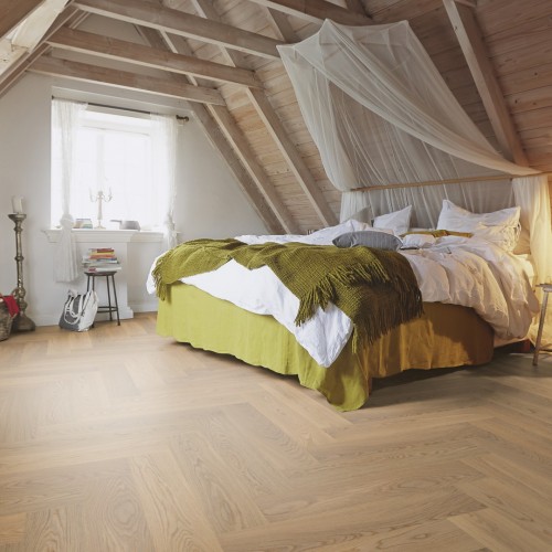 Паркетная доска Meister PS 500 Residence Дуб гармония Простой лак 8817 елка 710×142×13 Паркетная доска Meister PS 500 Residence Дуб гармония Простой лак 8817 елка 710×142×13