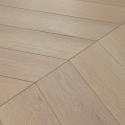 Ламинат CBM Chevron Дуб Орже 605 французская елка 679×147×12