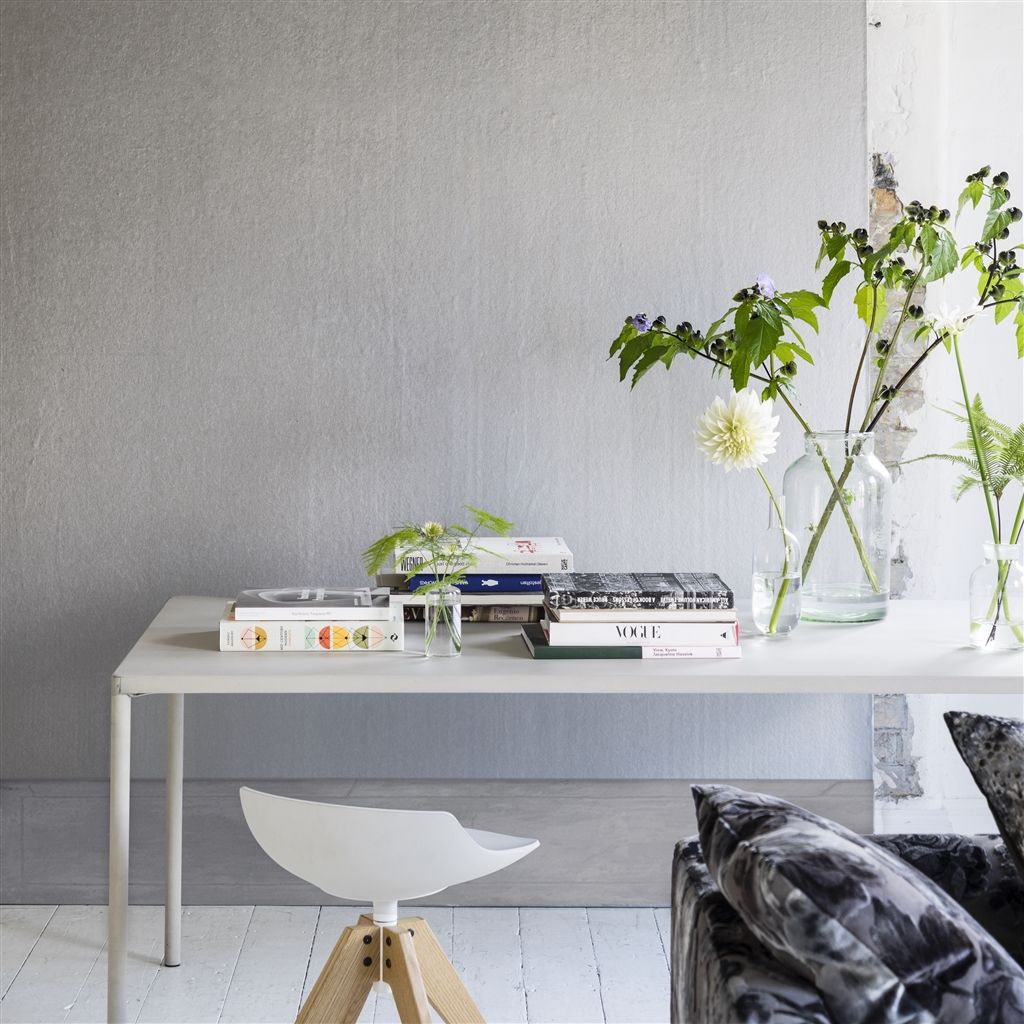 Обои Designers Guild Marquisette Ernani-Graphite P502/61 фото в интерьере Обои Designers Guild Marquisette Ernani-Graphite P502/61 фото в интерьере