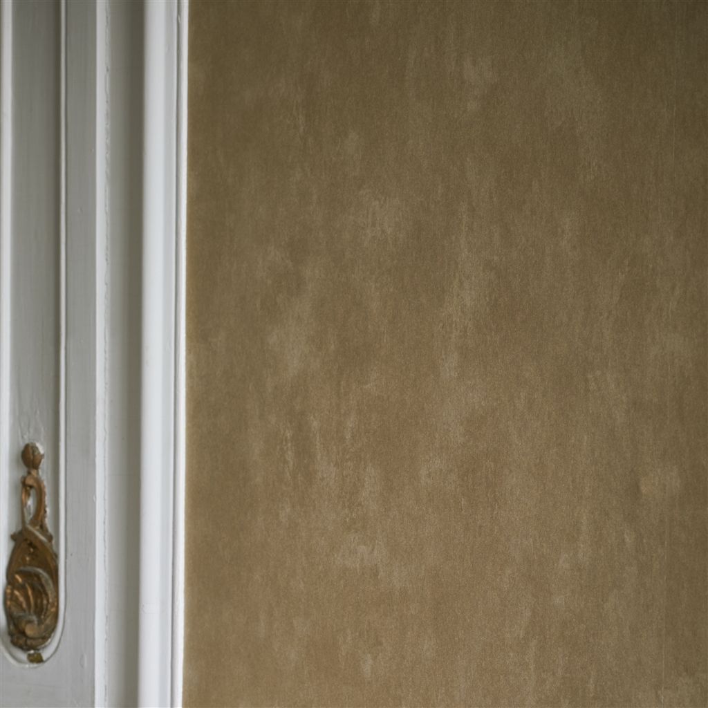 Обои Designers Guild Parchment Burnished Gold PDG719/11 фото в интерьере Обои Designers Guild Parchment Burnished Gold PDG719/11 фото в интерьере