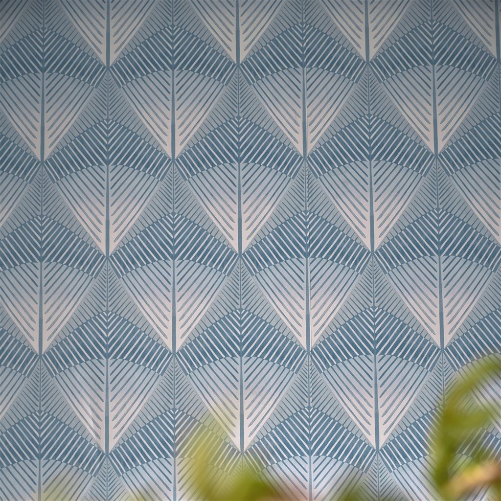 Обои Designers Guild Tulipa Stellata Veren Ocean PDG1032/04 фото в интерьере Обои Designers Guild Tulipa Stellata Veren Ocean PDG1032/04 фото в интерьере